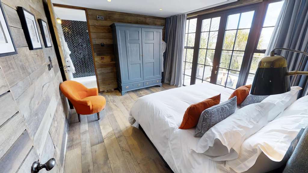 Merchants Manor Spa Falmouth Room photo